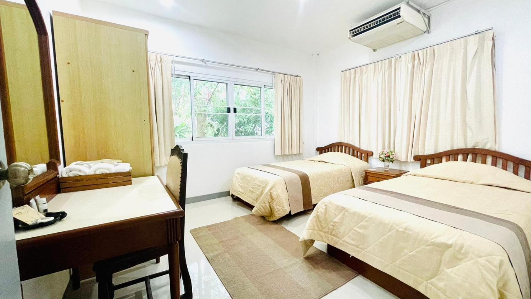 Baan Ing Khao Hotell Pak Chong Exteriör bild