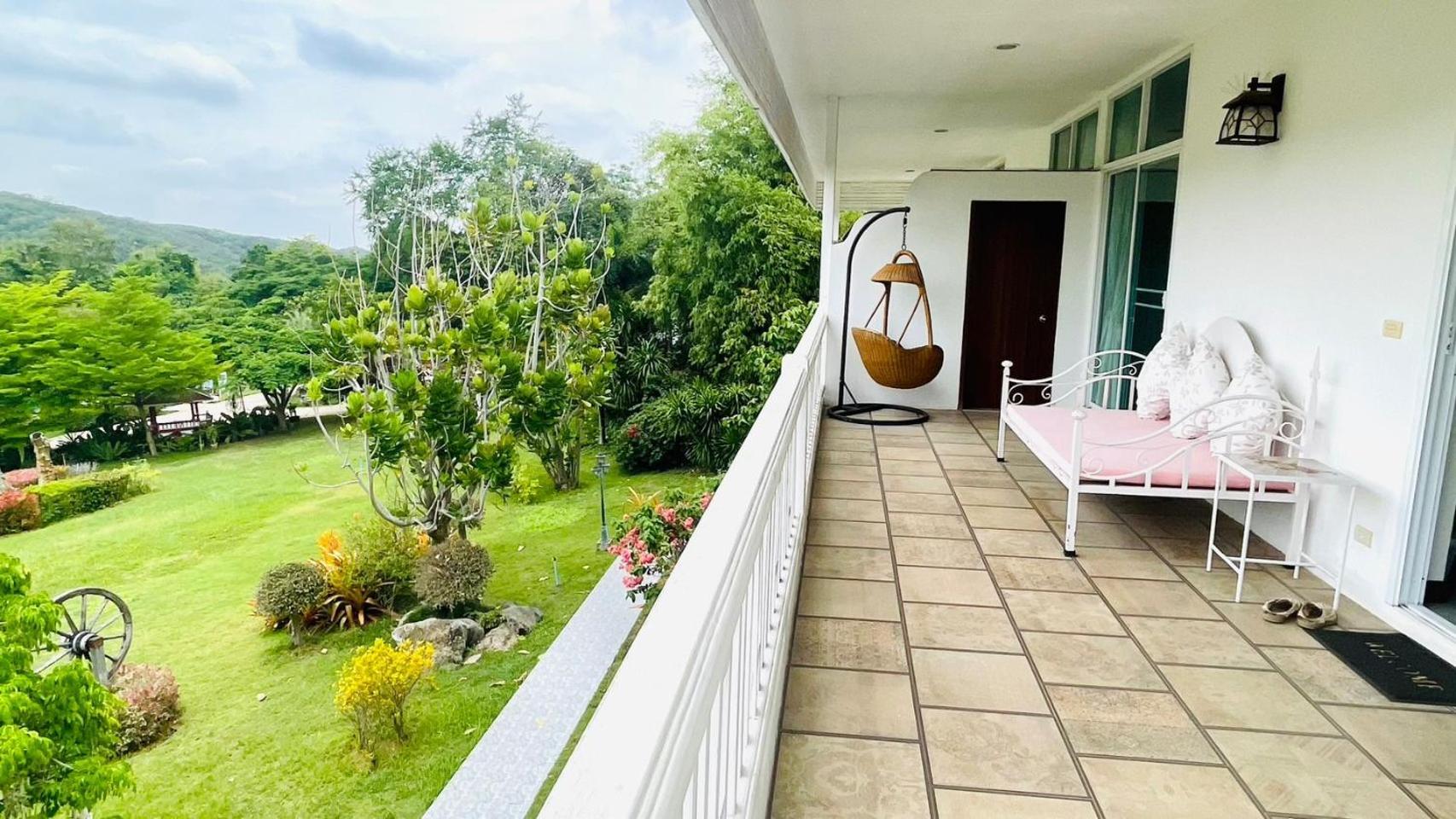 Baan Ing Khao Hotell Pak Chong Exteriör bild
